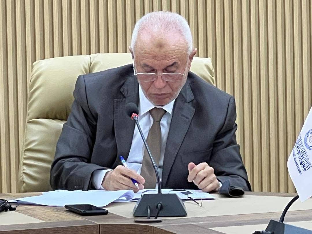 النملة التي أوقفت جيش سليمان: في دلالة الجزئي على الكلي ومقام القاضي بين زخم الاتهام وهمس البراءة"بقلم: المستشار د. مسعود محمد شلندي